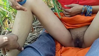 Öğrenci, Bhabhi Ile Ormanda Yaramazlık Yapıyor