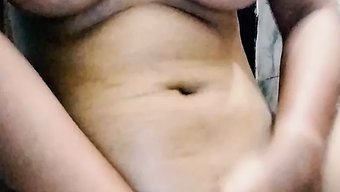 Ev Yapımı Hint Porno Videosunda Kirli Konuşma Ve Anal Eylem