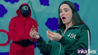 Brezilyalı Victoria Camargo Erotik Bir Mürekkep Balığı Oyununda.