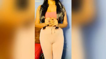 Sri Lankan Kushi C A M'Nin Bikini Kaplı Video Görüşmesi, Parmak Yalama Seansına Dönüşüyor