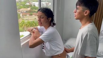 Üvey Kız Kardeşimi Baştan Çıkarıyorum Ve Onunla Yasak Cinsel Aktiviteye Giriyorum