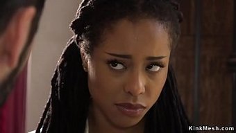Kira Noir'In Evinde Bir Bankacıyla Vahşi Ve Hardcore Sahnesi.