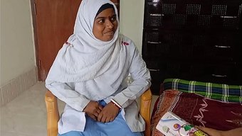 Genç Bangladeşli Kız, Ateşli Bir Rol Yapma Sahnesinde Hocası Tarafından Sikişiyor.