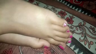 Bikini Giymiş Karısı Erkek Arkadaşı Tarafından Beceriliyor