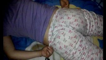 Kolombiyalı Amatör Model Seksi Vücudunu Hd Videoda Sergiliyor