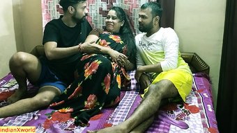 Iki Sıcak Milf Ve Güzel Şişman Bir Kadınla Inanılmaz Hint Üçlüsü