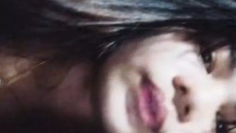 Pornostar Öğrenci Sevgilisi Için Web Kamerasında Mastürbasyon Yapıyor