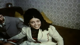 Patricia Rhomberg'In Retro Grup Seks Macerası