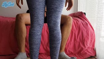Arjantinli Üvey Erkek Kardeşin Büyük Götü, Üvey Kız Kardeşi Tarafından Sikişiyor