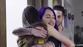 Esmer Genç Jessae Rosae Ve Val Steele, Aile Dostu Bir Videoda Oral Zevk Sunuyorlar