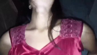 Hint Üvey Kız Kardeşi Arkadan Büyük Yarrağı Alıyor