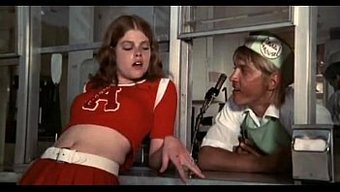 1973'Te Bir Grup Cheerleader - Yumuşak Bir Film