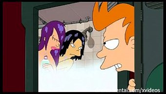 Futurama Parodisinde Çizgi Film Üçlüsü - Duş Eğlencesi