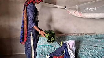 Bu Hindi Sesli Videoda Bhabhi'Nin Patasını Kremlemesini Izleyin