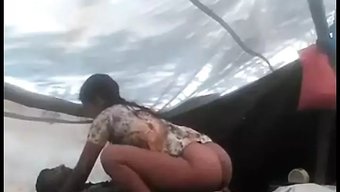 Hintli Genç Kız Ilk Kez Erkek Arkadaşıyla - Yarak, Sıkı Amcık, Boşalma