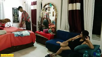 Göğüslü Hintli Milf Ve Genç Kız Hindi Videosunda Tutkulu Seks Yapıyorlar