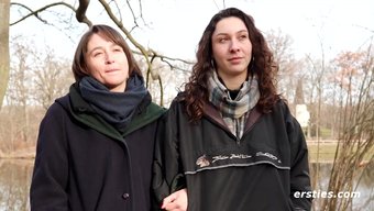 Charlie L Ve Axelle'In Birlikte Ilk Kez Banyo Yapması Oldukça Samimi Bir Deneyim.
