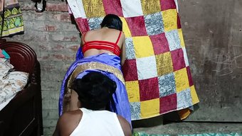 18 Yaşındaki Bengali Güzeli Riya Ile Duygusal Yalama Ve Öpüşmeye Dalın